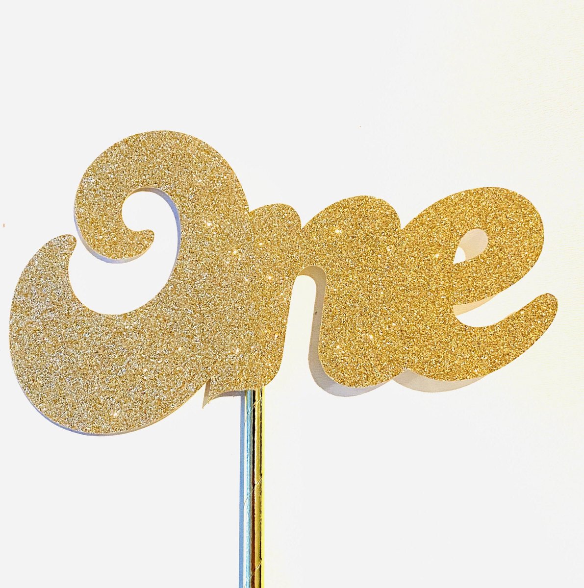 Taarttopper| Cake topper | Taartversiering| Verjaardag| Cijfers | ONE | Goud glitter|16 cm| karton